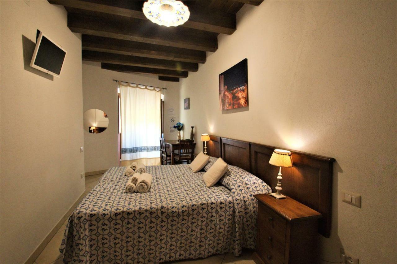 L'Antica Torre Caralis Holiday กาญารี ภายนอก รูปภาพ